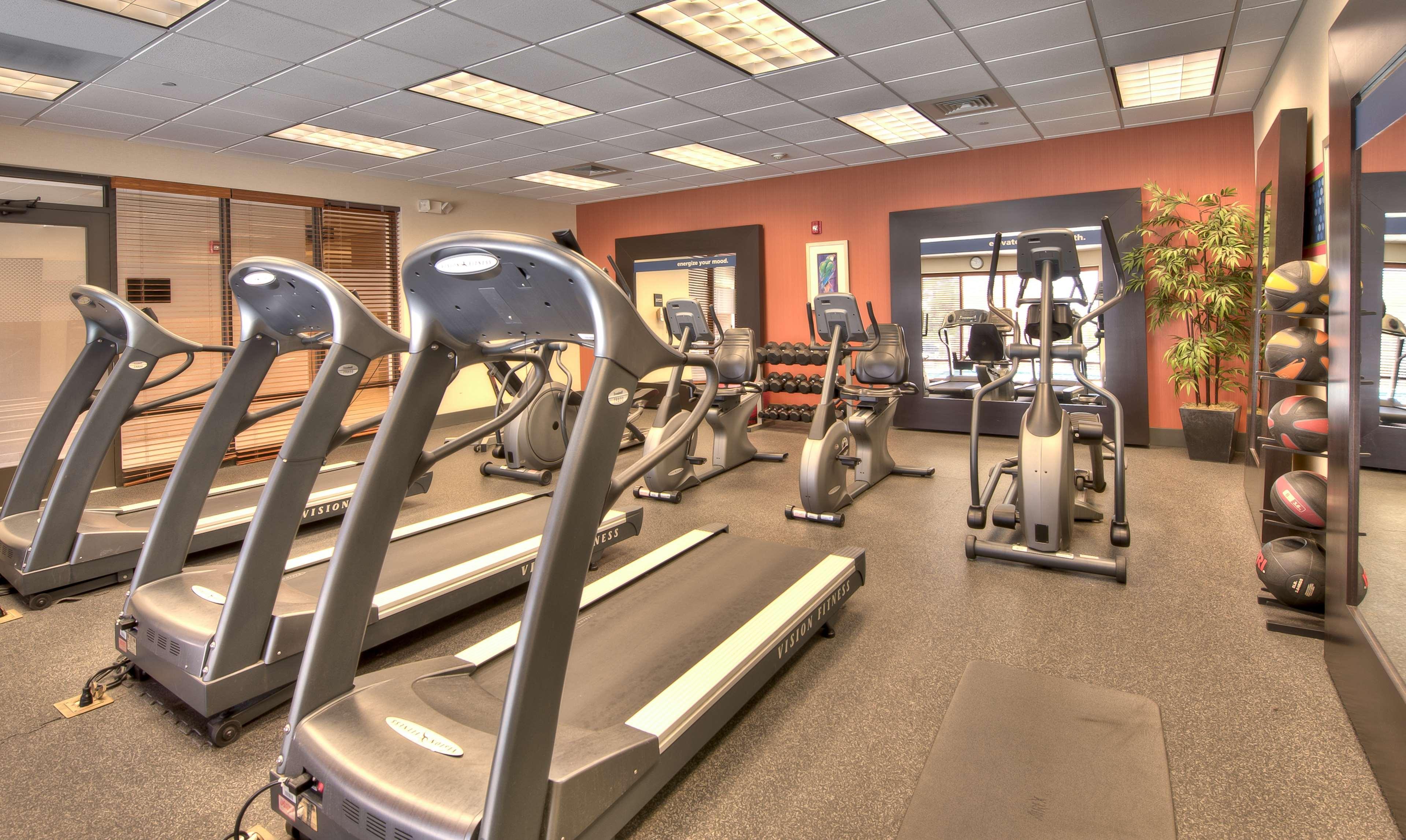Hampton Inn Wilmington University Area Экстерьер фото