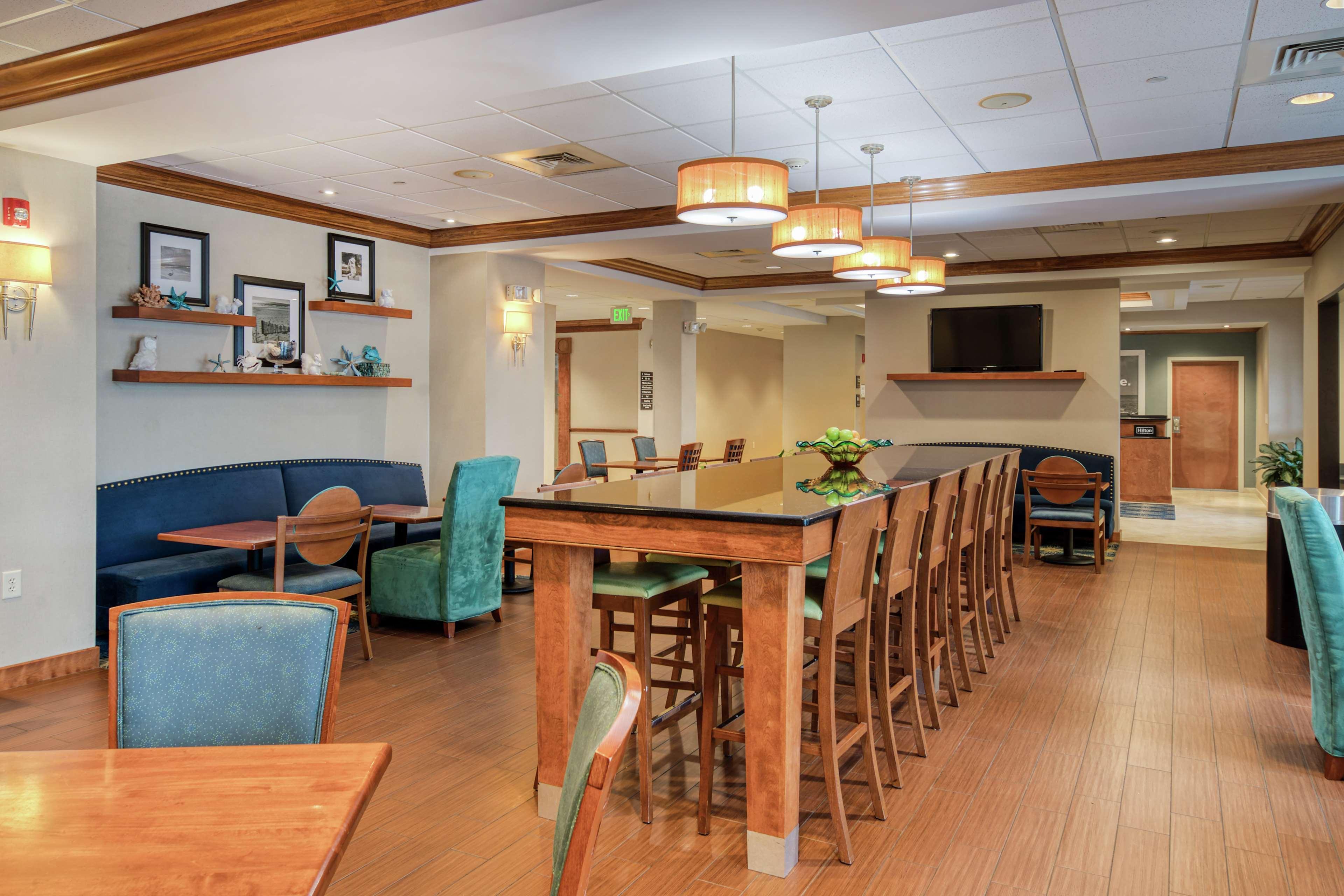 Hampton Inn Wilmington University Area Экстерьер фото