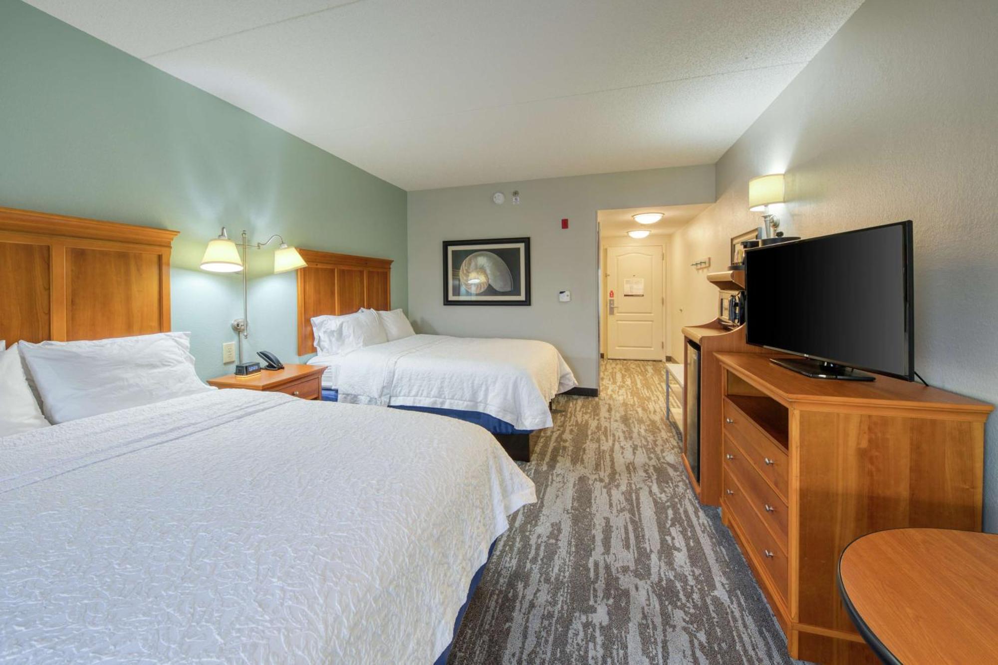 Hampton Inn Wilmington University Area Экстерьер фото