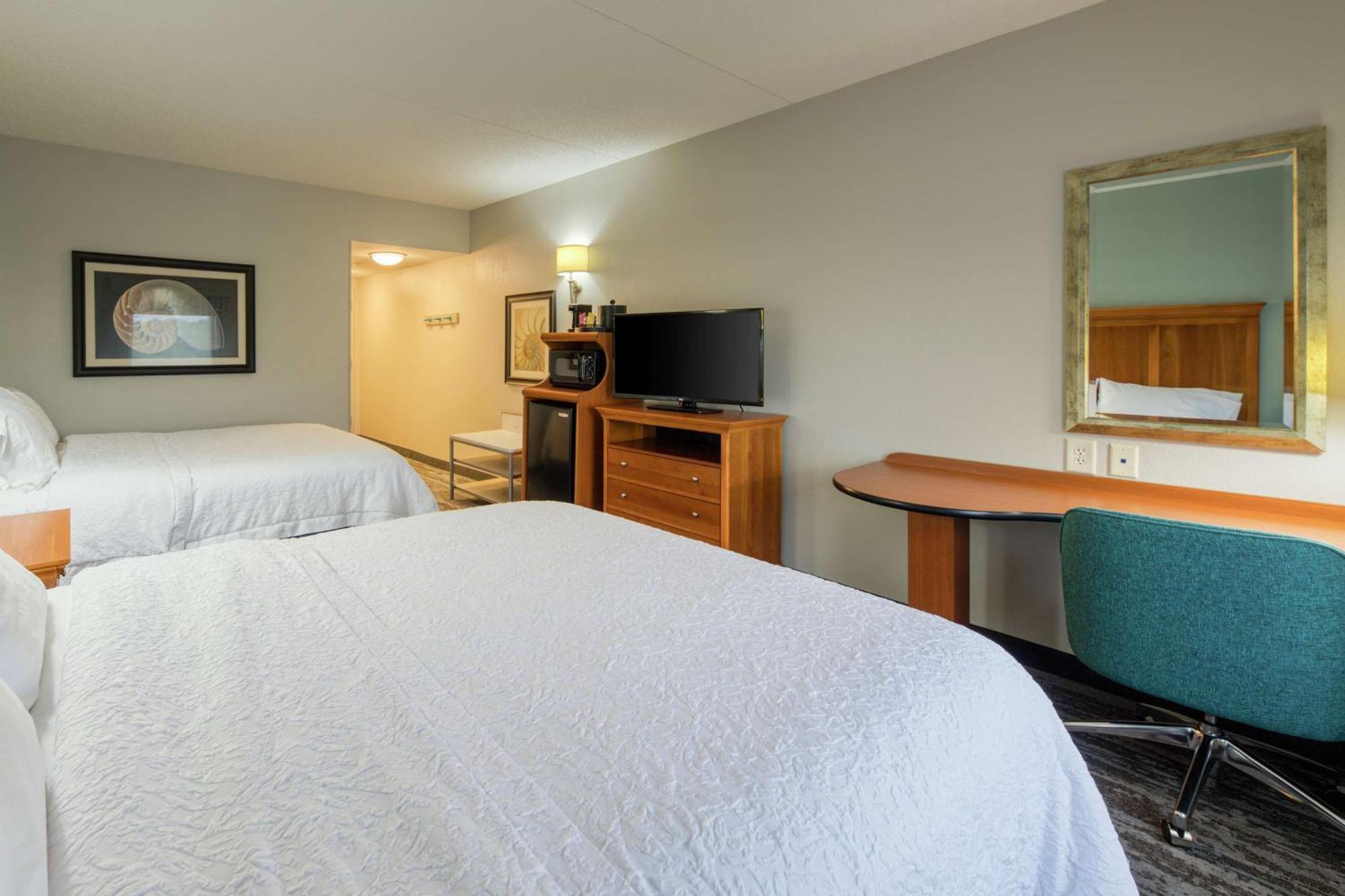 Hampton Inn Wilmington University Area Экстерьер фото