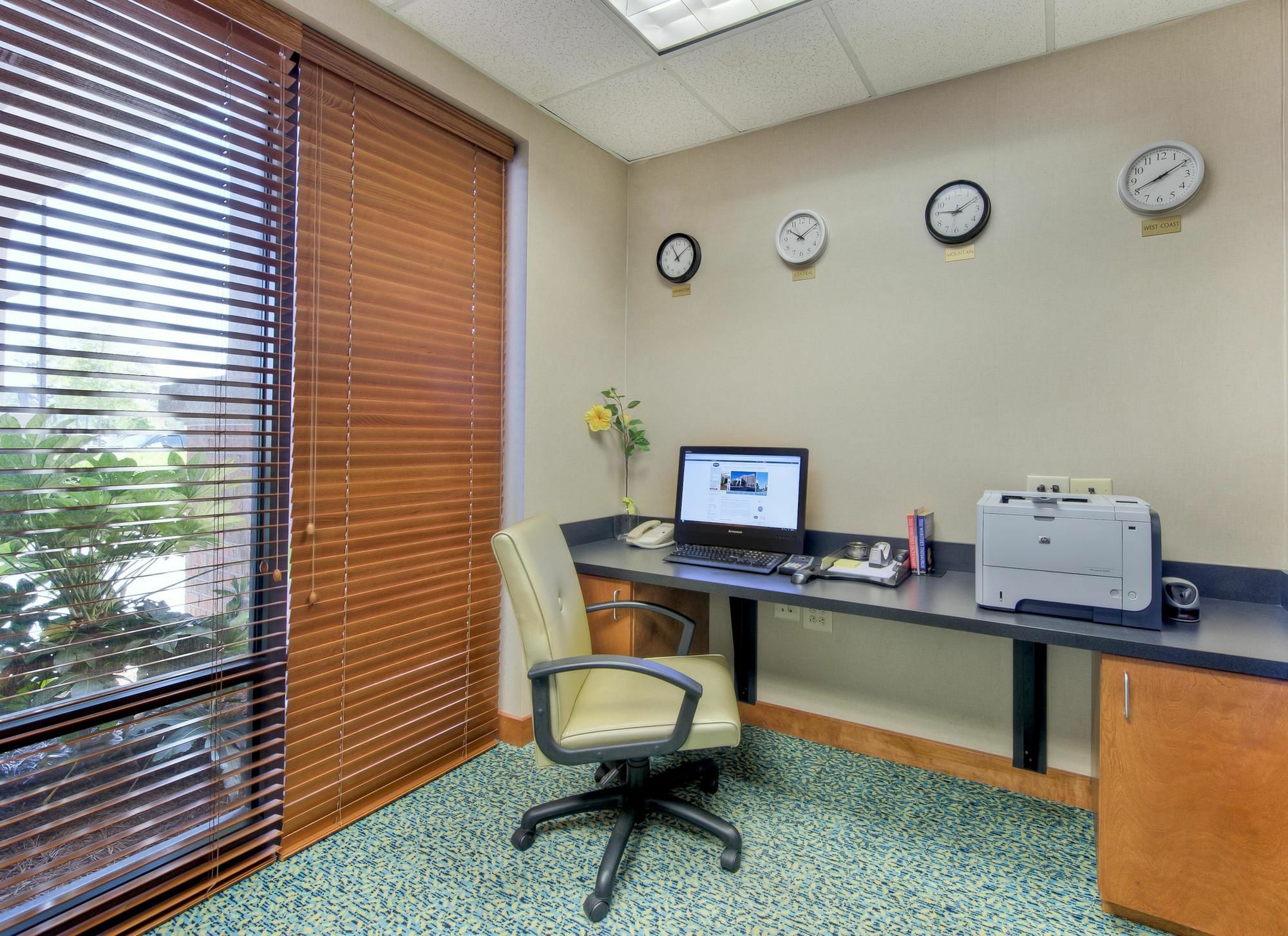 Hampton Inn Wilmington University Area Экстерьер фото